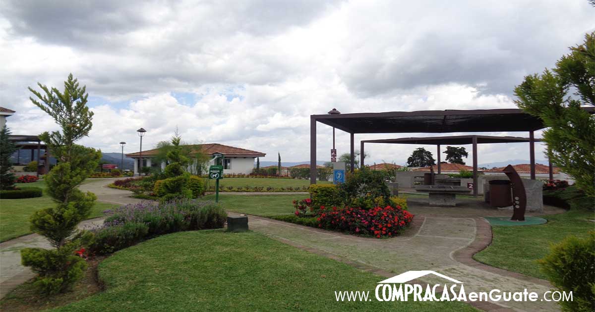 Venta de Casa o Casas, Terrenos, Propiedades, Apartamentos, Inmuebles en Guatemala, zona 11, zona 7, zona 2, zona 18, zona 16, Mixco, Carretera Al Salvador, Fraijanes, Santa Catarina Pinula, Antigua Guatemala, Villa Nueva, Villa Canales, San Miguel Petapa - Venta o Alquiler de Casas En Guatemala